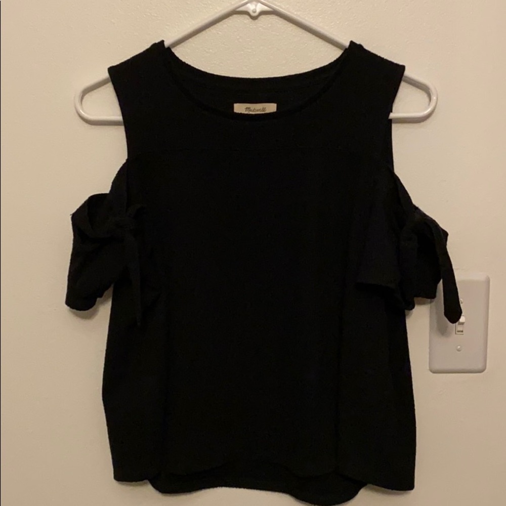 Cute should cutout shirt